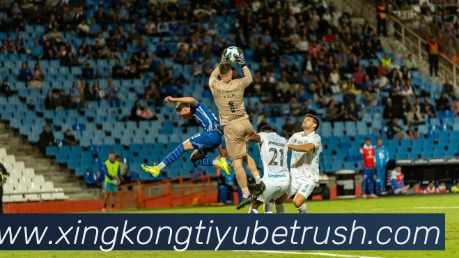 莱昂纳德缺席持续发酵Shams透露他将至少缺席几场比赛